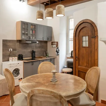 Domus Capocci - Rione Monti Appartamento *